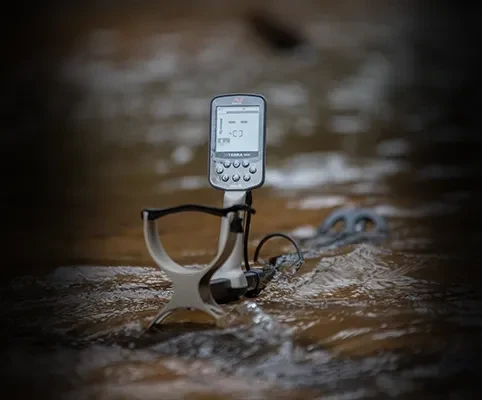 Düzce Minelab X-Terra Elite - Su geçirmez gövde